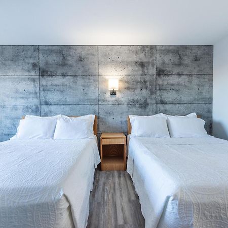Blue Horse Motel Beiseker Esterno foto
